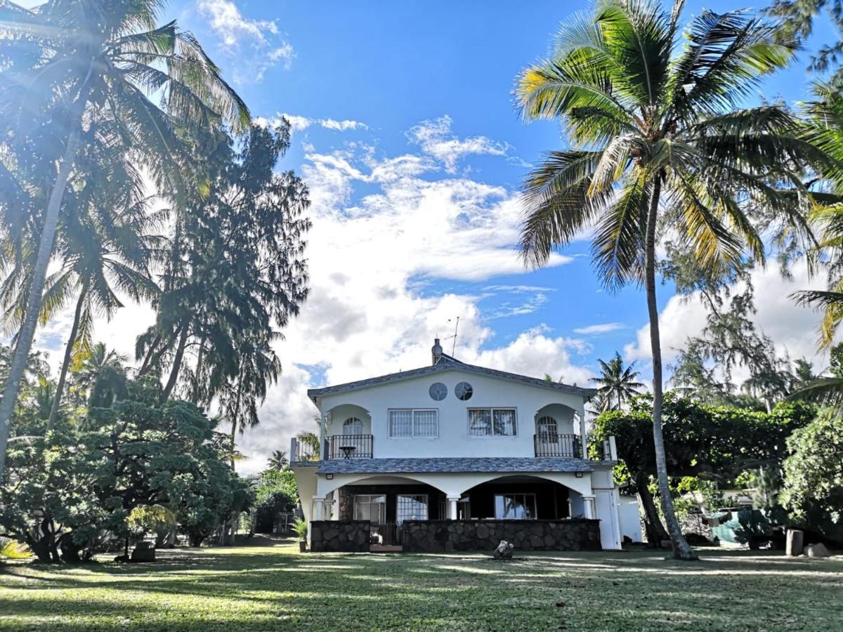 Villa Karel Mauritius Beach House Riambel Exteriör bild